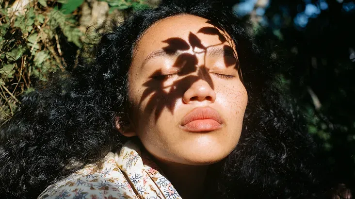 10 Shadow Work Prompts to Meet Your Unconscious Self