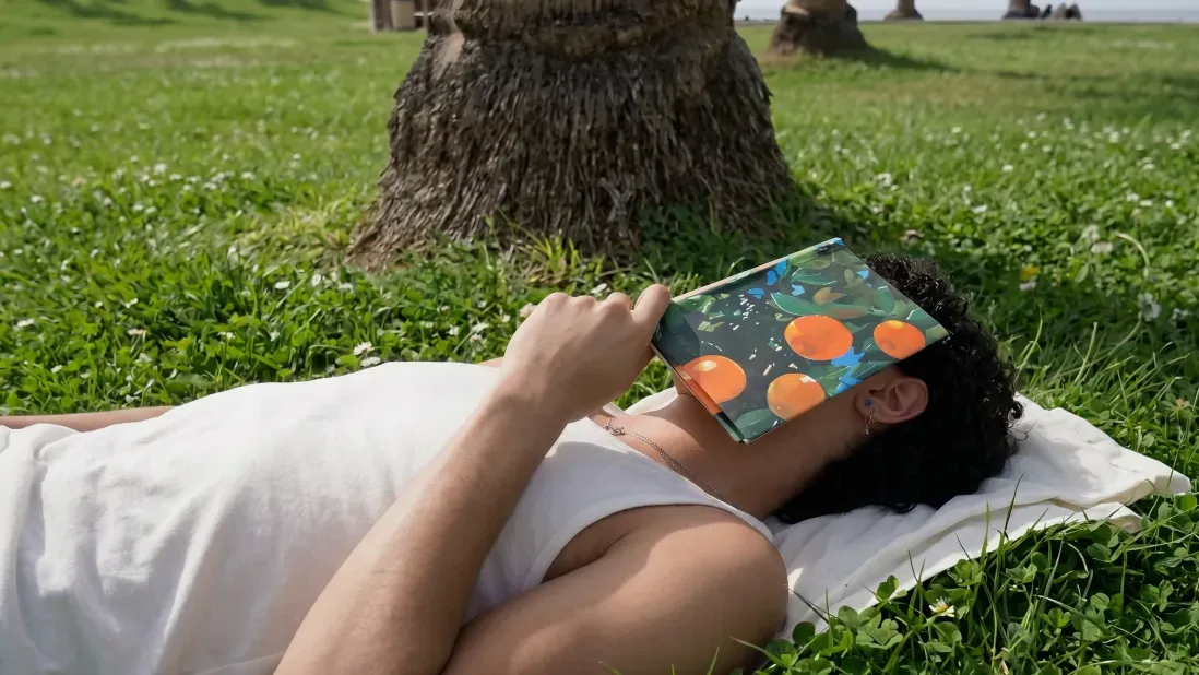 How to Fall Asleep Fast When Your Mind Won't Slow Down